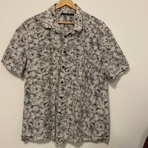 Mens XL Shirt Perry Ellis Button Down Short Sleeved Gray And White